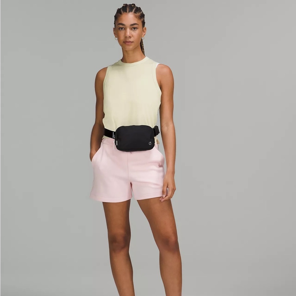🍋NWT Lululemon Everywhere Belt Bag Wordmark - Picture 6 of 11